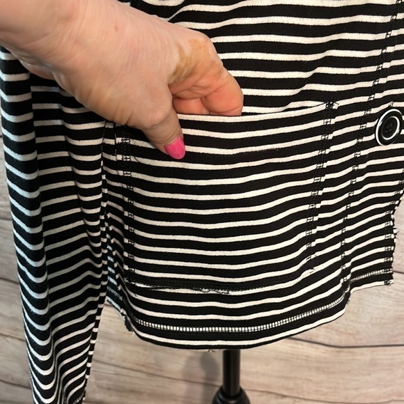 Elliott Lauren Get In Line Knit Jacket Raw Edge Seaming Size XS Black/White - Picture 7 of 13